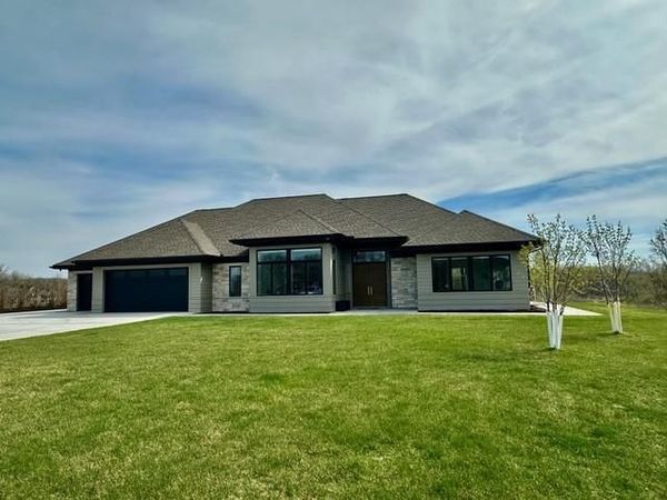 9735 Frontier Lane , Lakeville, MN 55044
