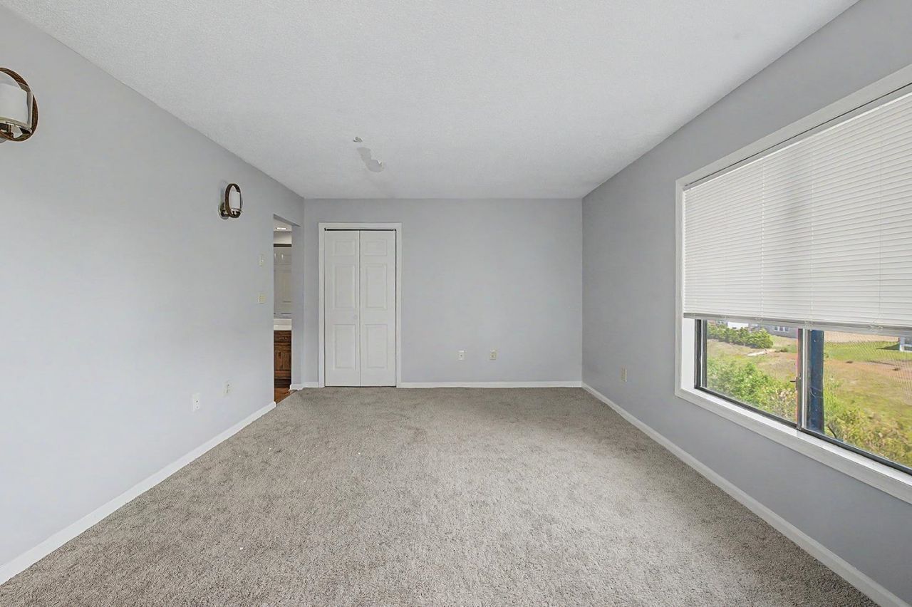 4230 Pinehurst Circle Photo 18