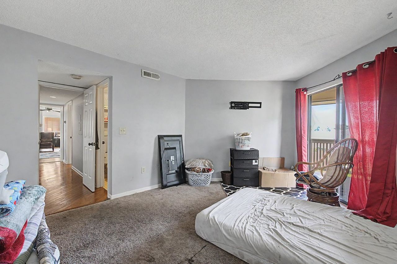 4230 Pinehurst Circle Photo 22