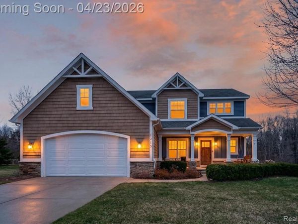 1215 Riverside Street, Milford Vlg, MI 48381