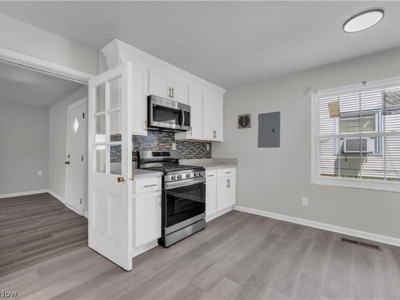 20117 Butternut Lane, Warrensville Heights, OH 44128 Photo 11