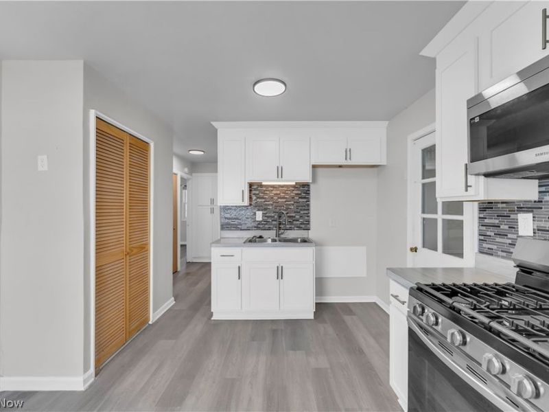 20117 Butternut Lane, Warrensville Heights, OH 44128 Photo 13