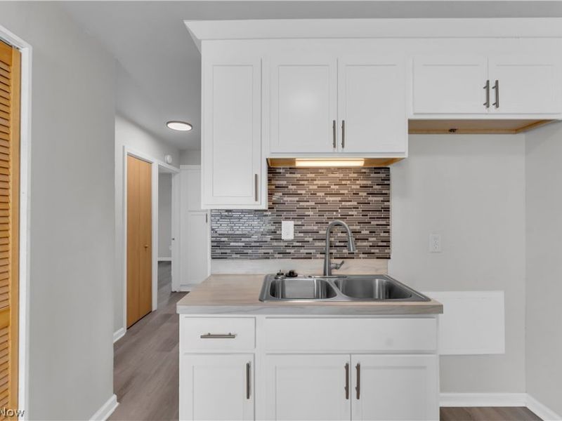 20117 Butternut Lane, Warrensville Heights, OH 44128 Photo 15