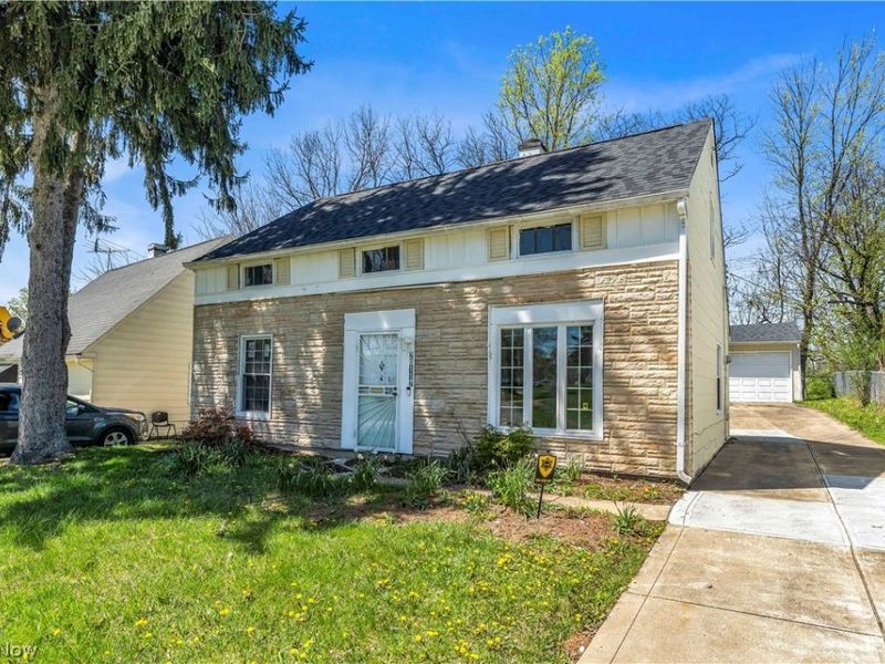 20117 Butternut Lane, Warrensville Heights, OH 44128 Photo 2