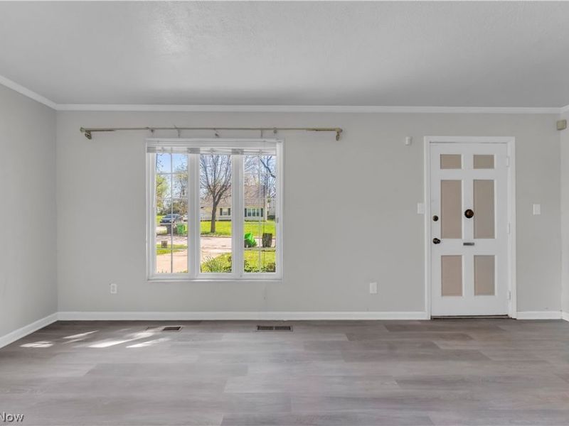 20117 Butternut Lane, Warrensville Heights, OH 44128 Photo 3