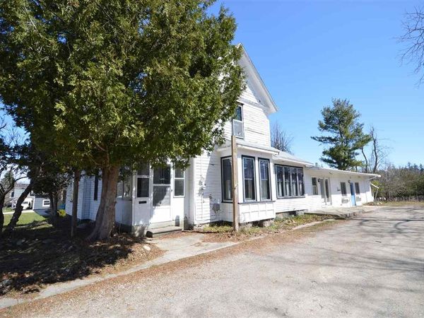 1223 Waukazoo Avenue, Petoskey, MI 49770