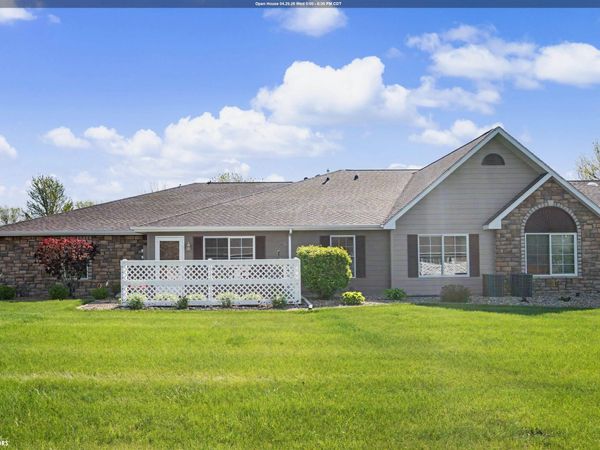1706 E Greenwood, Mount Pleasant, IA 52641