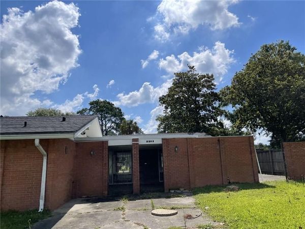 2203 LOUISIANA Drive, New Iberia, LA 70560