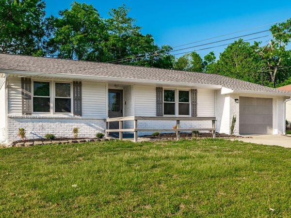 196 Evergreen Cir , Hendersonville, TN 37075