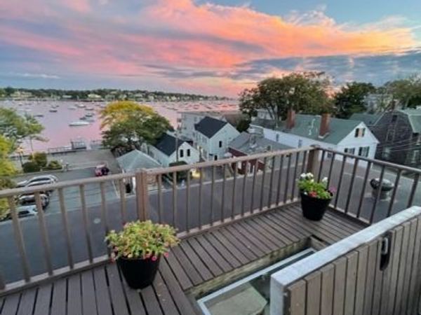 72 Front Street, Unit 4, Marblehead, MA 01945