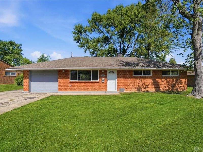 5717 Resik Drive, Huber Heights, OH 45424 Photo 1