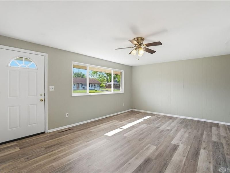 5717 Resik Drive, Huber Heights, OH 45424 Photo 3