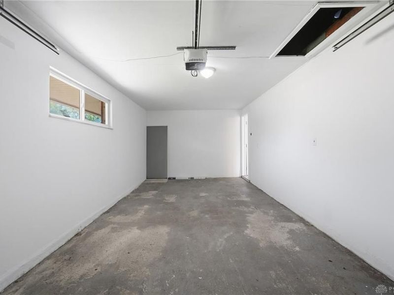 5717 Resik Drive, Huber Heights, OH 45424 Photo 31