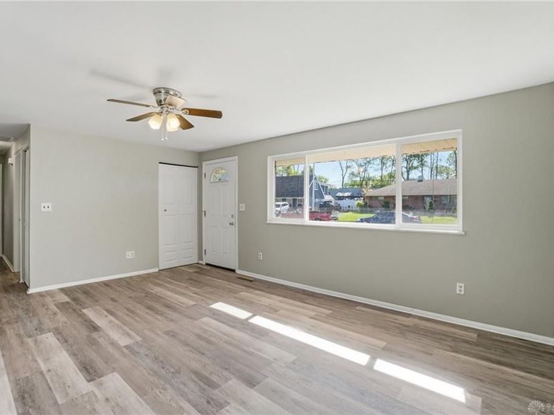 5717 Resik Drive, Huber Heights, OH 45424 Photo 5