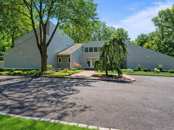 91 Hoaglands Lane , Old Brookville, NY 11545