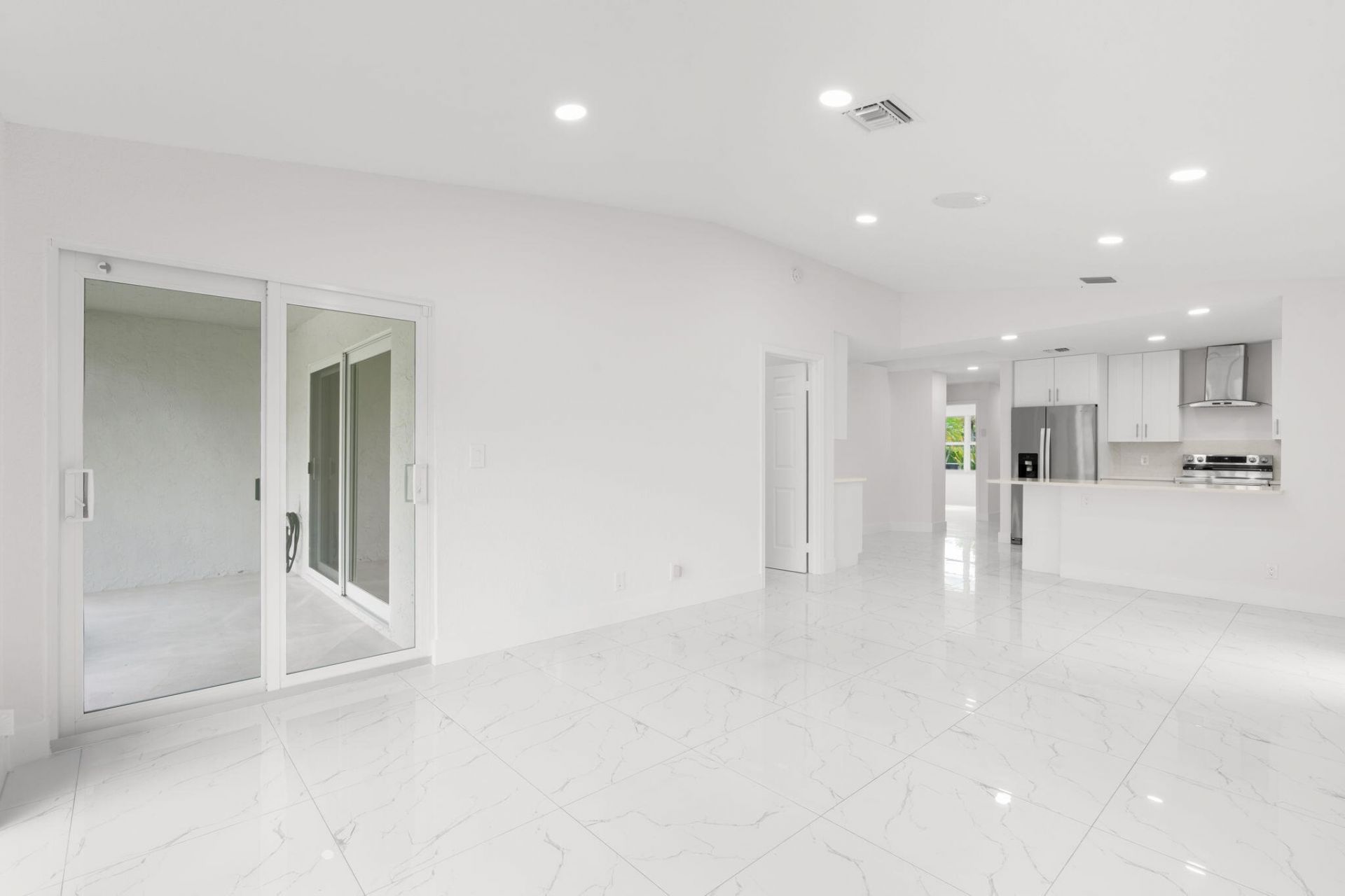 6702 N Pine Island Road, Unit 6702, Tamarac, FL 33321 Photo