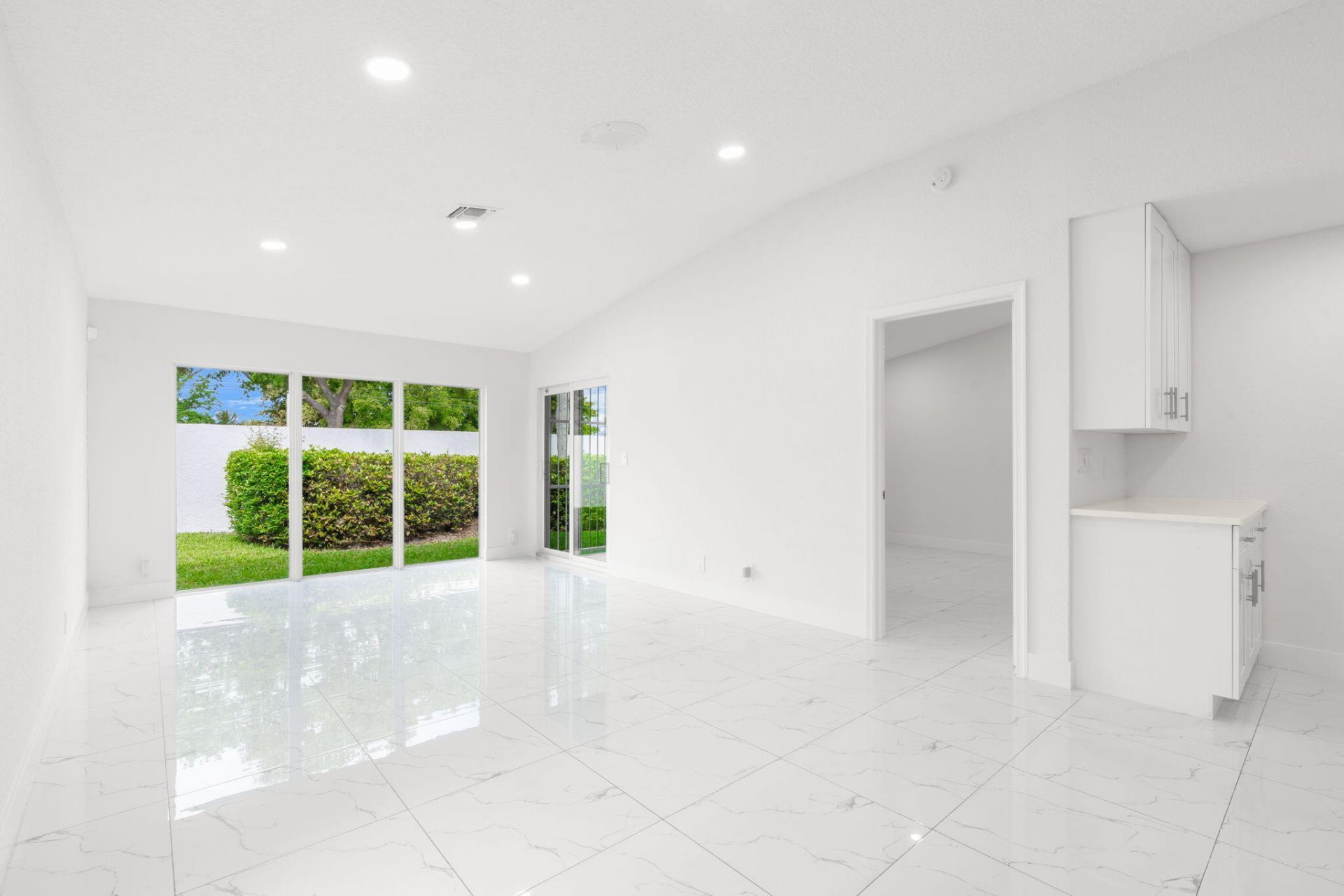 6702 N Pine Island Road, Unit 6702, Tamarac, FL 33321 Photo