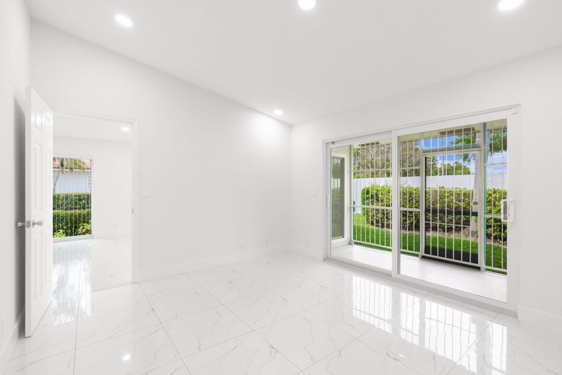 6702 N Pine Island Road, Unit 6702, Tamarac, FL 33321 Photo