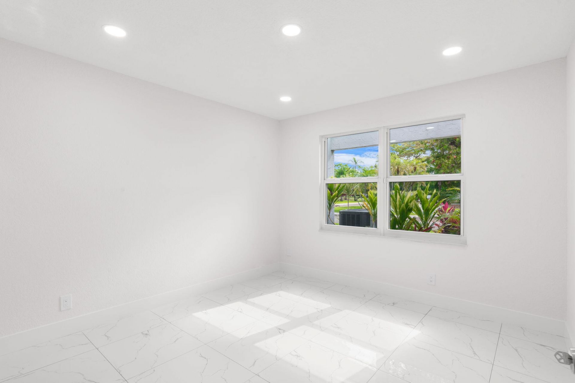 6702 N Pine Island Road, Unit 6702, Tamarac, FL 33321 Photo