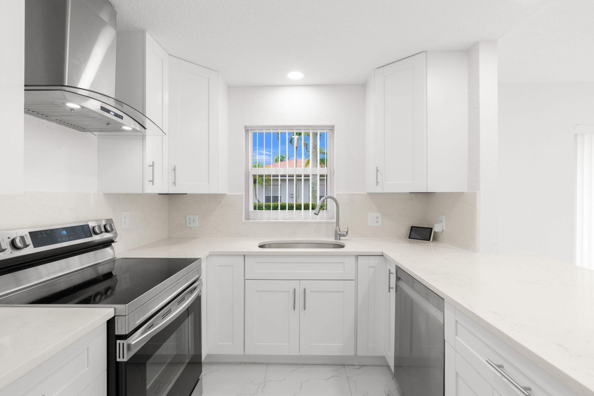 6702 N Pine Island Road, Unit 6702, Tamarac, FL 33321 Photo