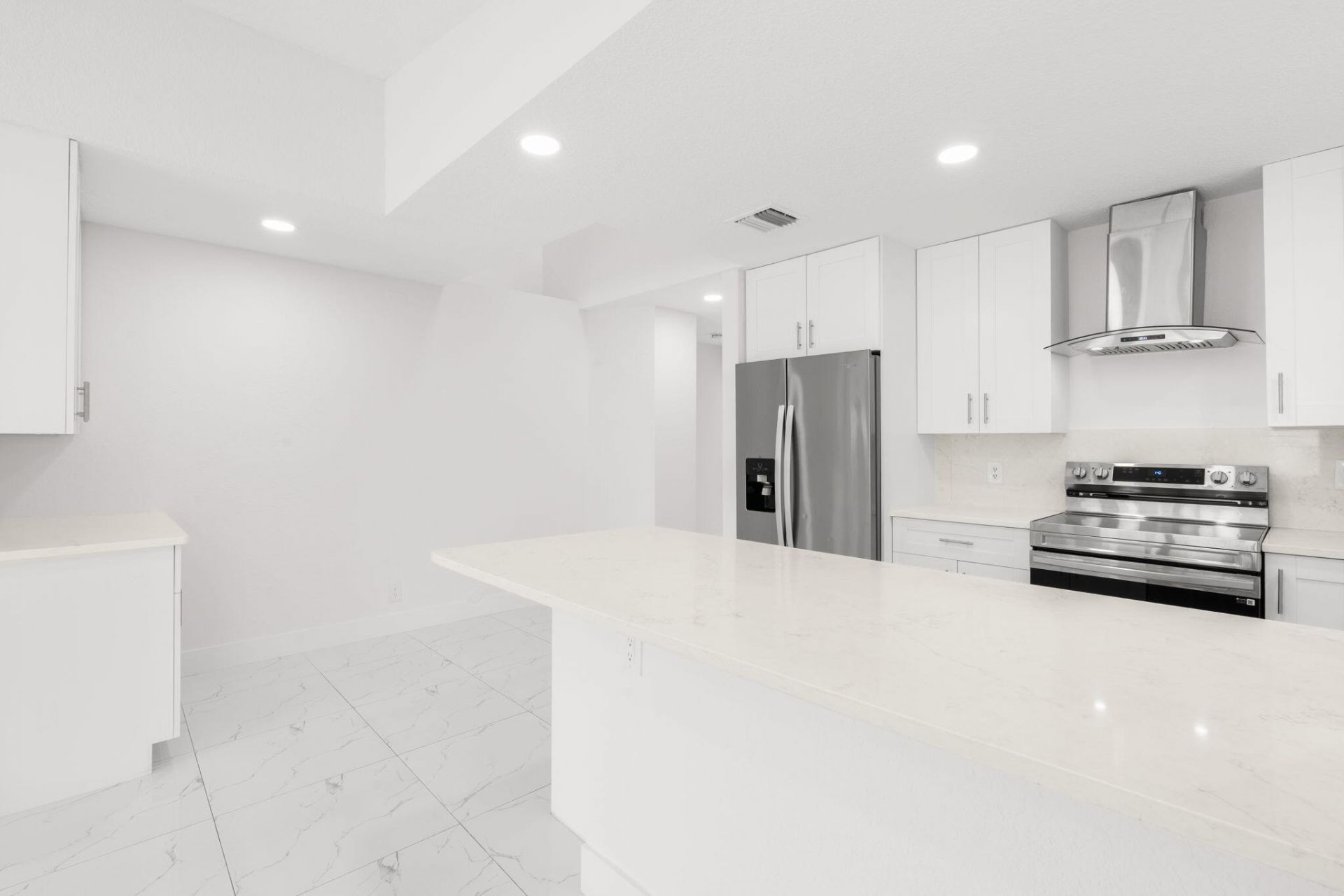 6702 N Pine Island Road, Unit 6702, Tamarac, FL 33321 Photo