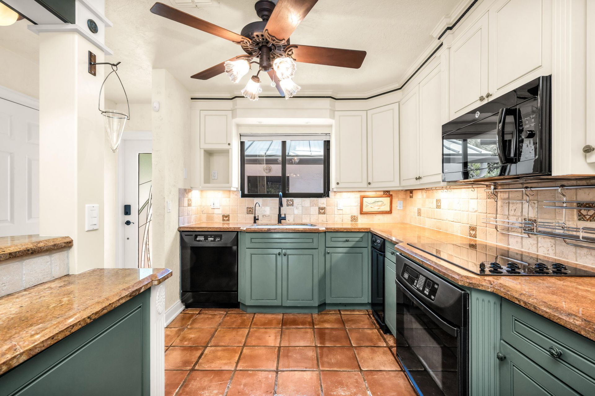 641 NE 19th Avenue, Deerfield Beach, FL 33441 Photo