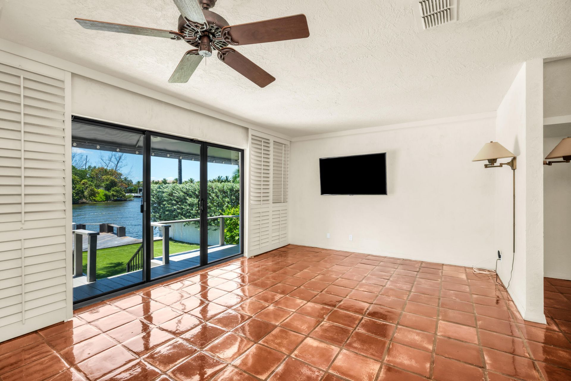 641 NE 19th Avenue, Deerfield Beach, FL 33441 Photo