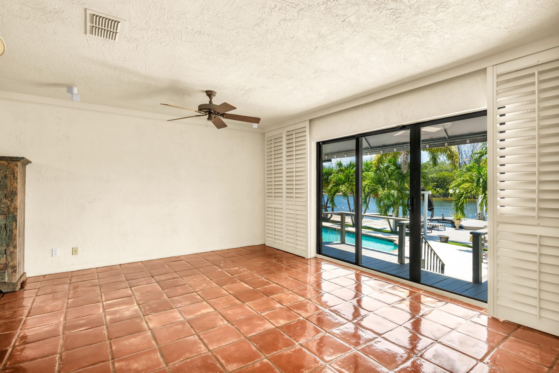 641 NE 19th Avenue, Deerfield Beach, FL 33441 Photo