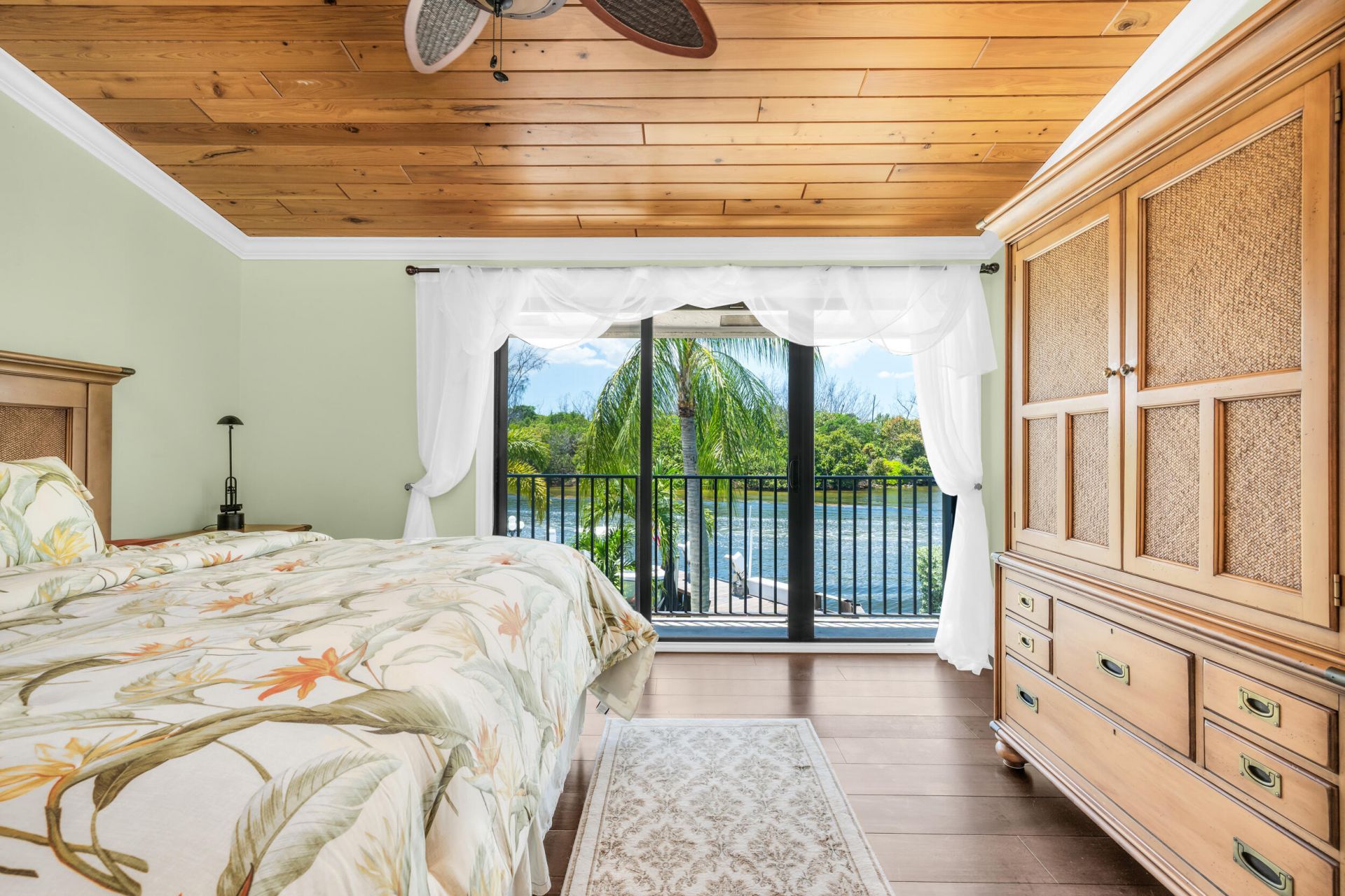 641 NE 19th Avenue, Deerfield Beach, FL 33441 Photo