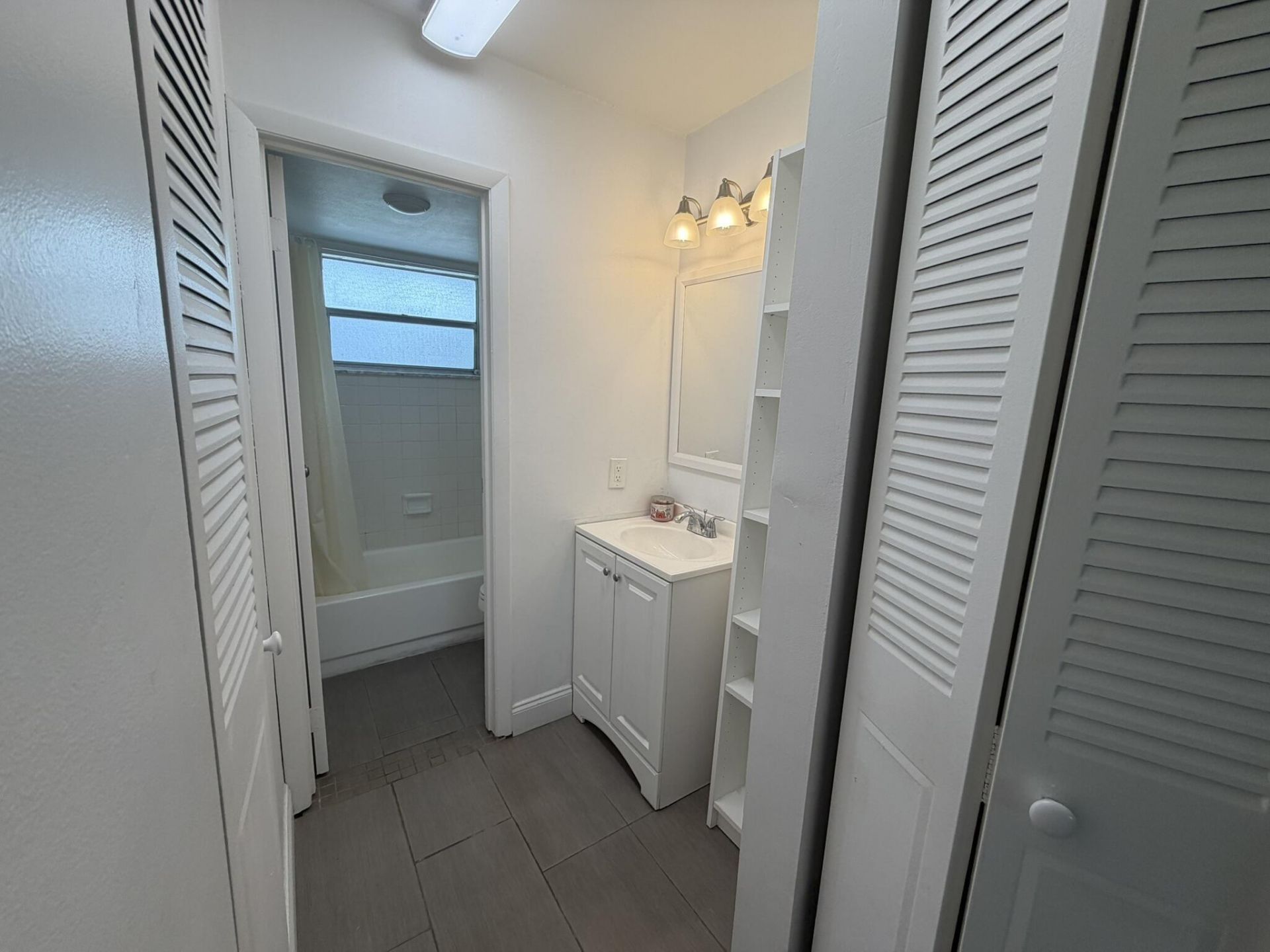 8105 NW 61 Street, Unit A306, Tamarac, FL 33321 Photo