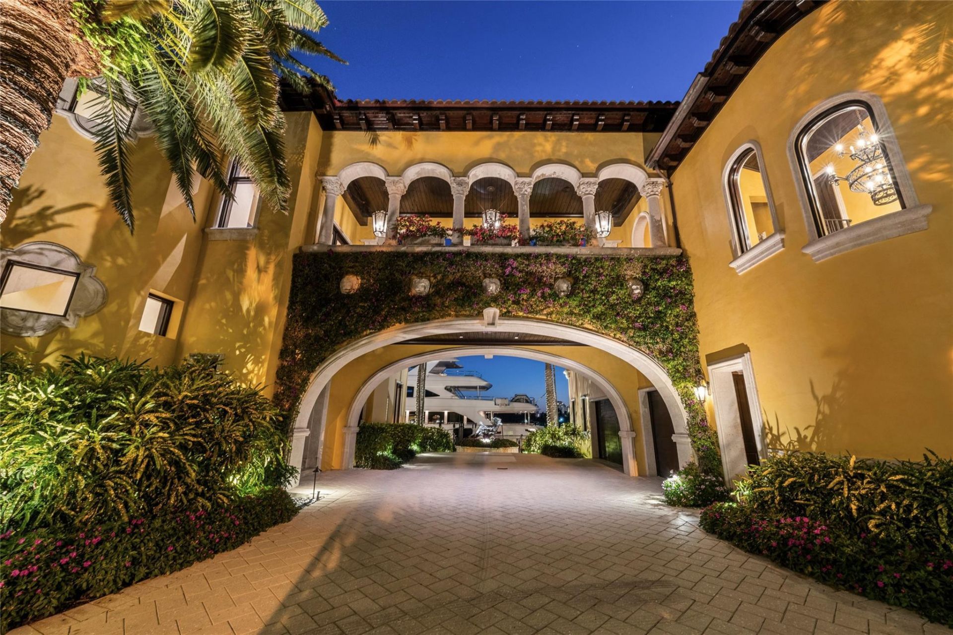 1 Isla Bahia Drive, Fort Lauderdale, FL 33316 Photo