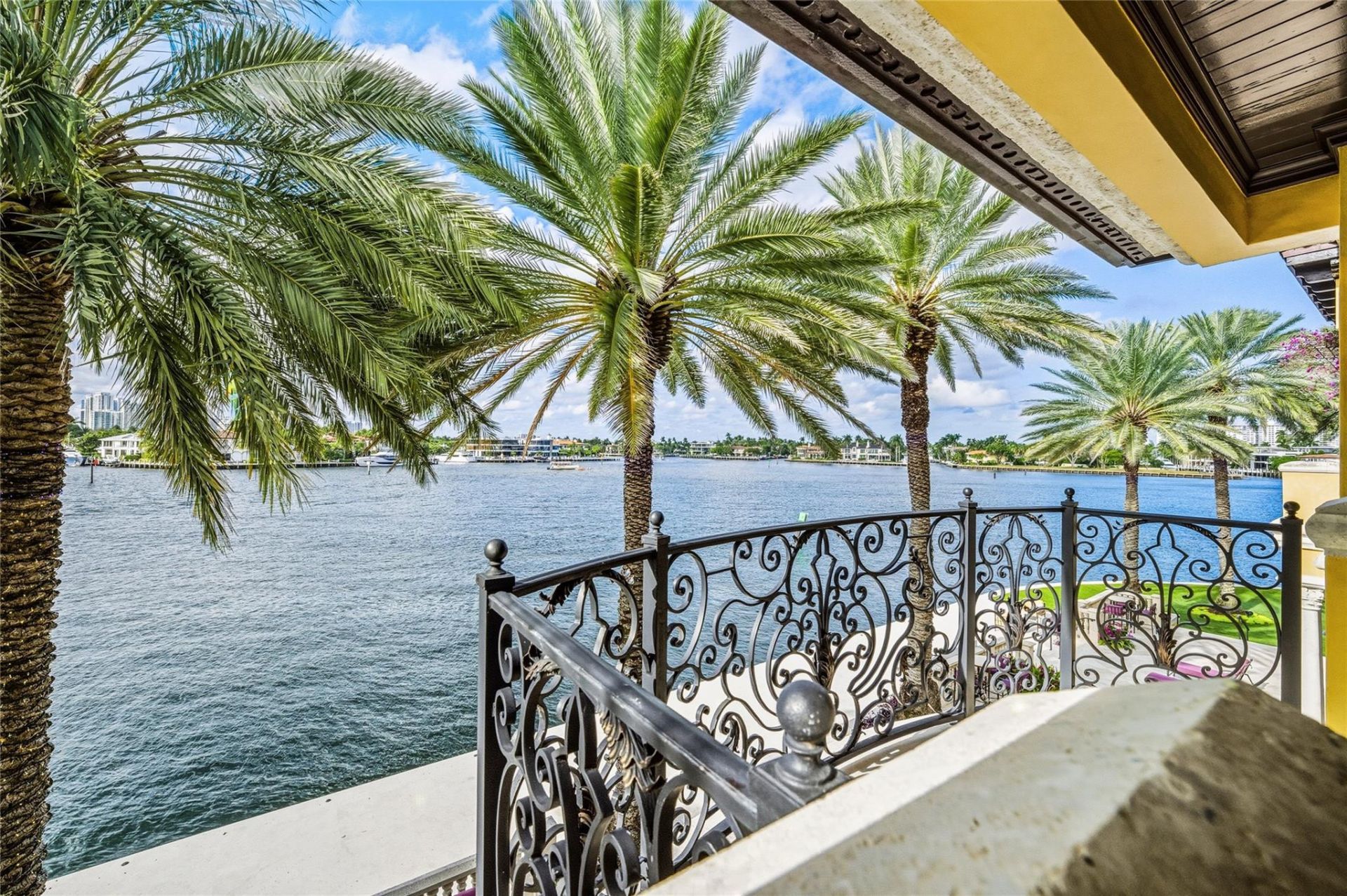 1 Isla Bahia Drive, Fort Lauderdale, FL 33316 Photo