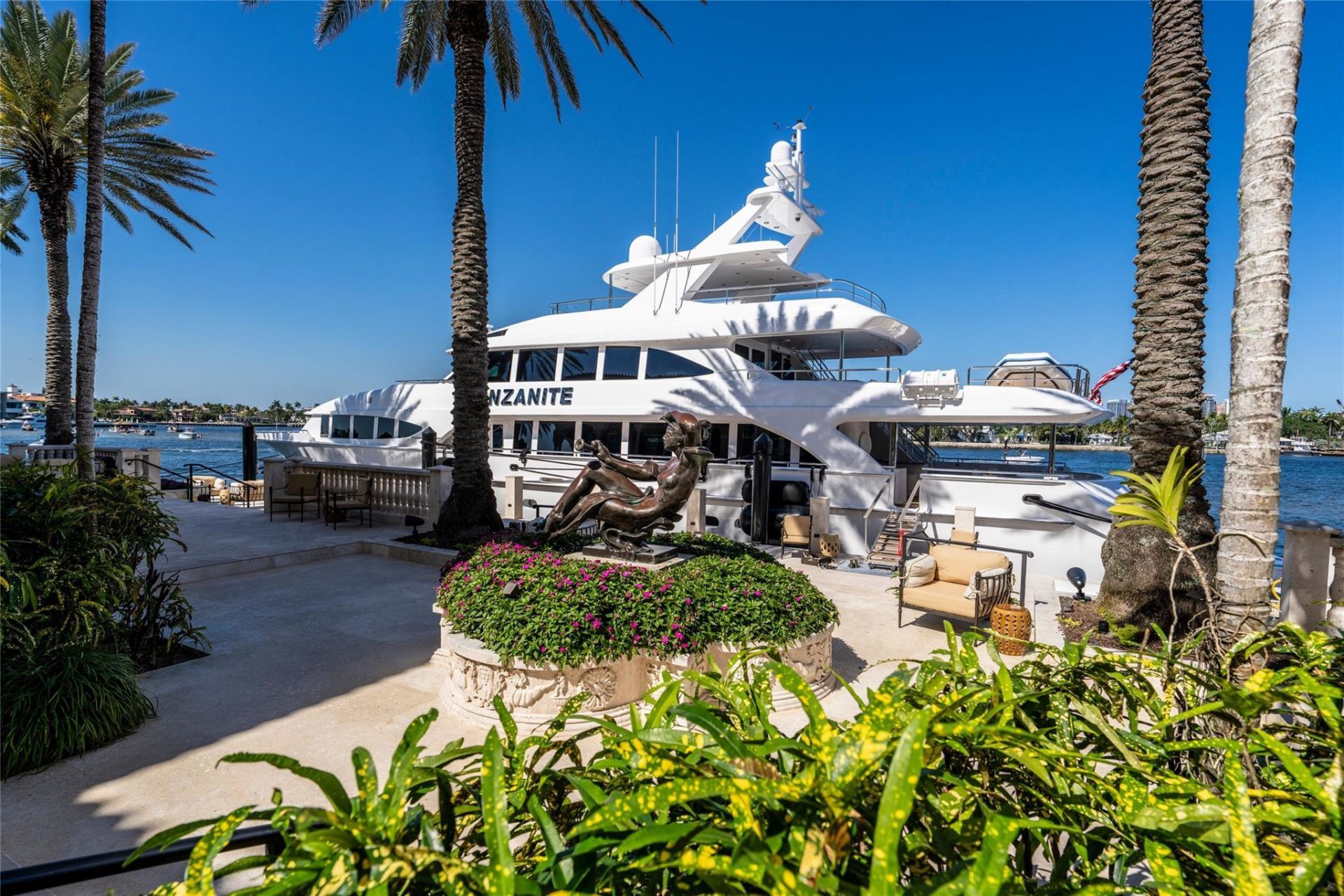 1 Isla Bahia Drive, Fort Lauderdale, FL 33316 Photo