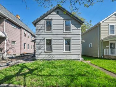 6900 Lawn Avenue, Cleveland, OH 44102