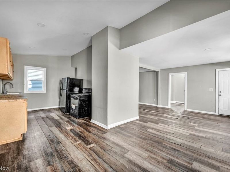 6900 Lawn Avenue, Cleveland, OH 44102 Photo 10