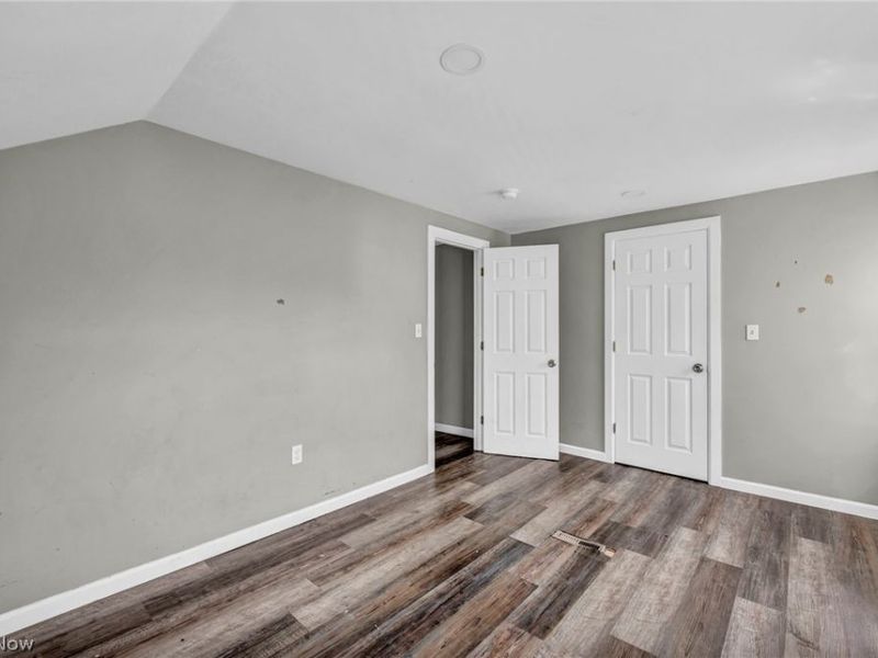 6900 Lawn Avenue, Cleveland, OH 44102 Photo 34