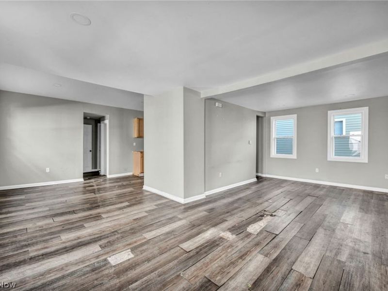 6900 Lawn Avenue, Cleveland, OH 44102 Photo 4