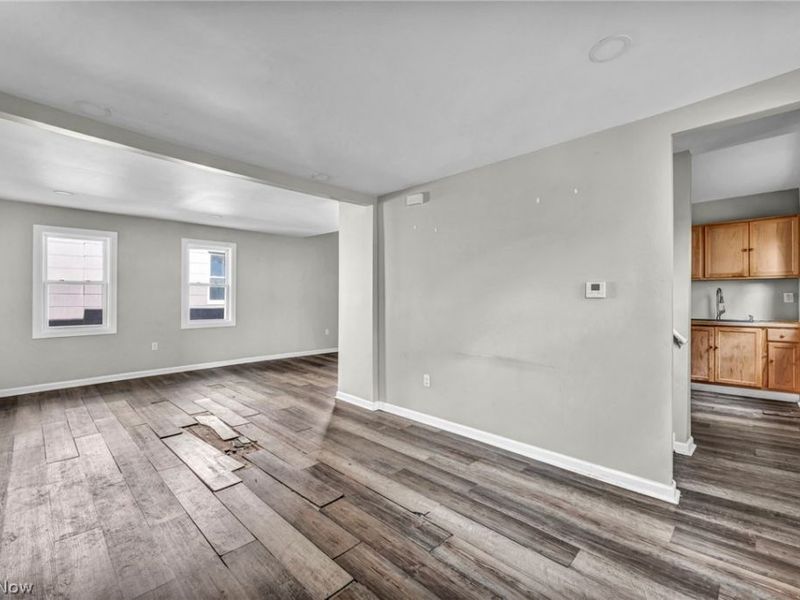 6900 Lawn Avenue, Cleveland, OH 44102 Photo 5