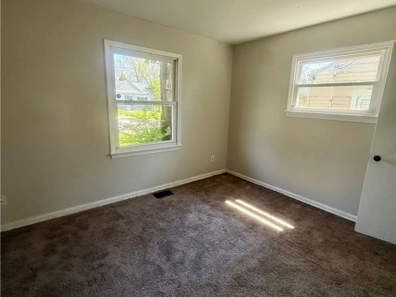 4816 E 173rd Street, Cleveland, OH 44128 Photo 13