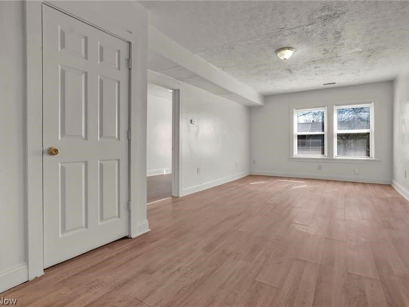 317 E 156th Street , Unit 4, Cleveland, OH 44110 Photo 4