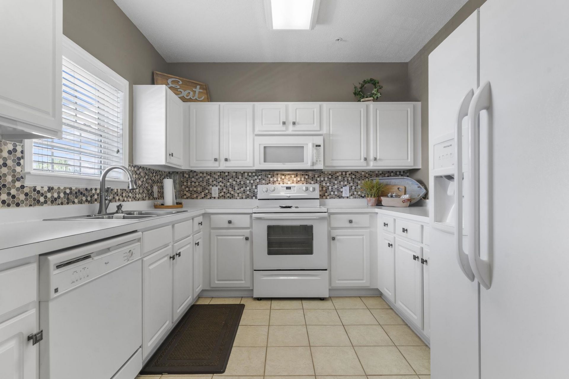 5801 Oyster Catcher Dr. Photo 13