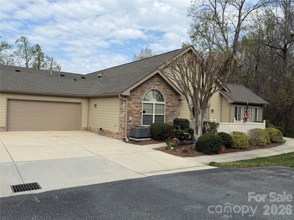 4328 Grassy Drive , Greensboro, NC 27409