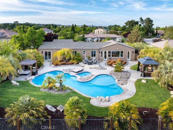 1579 Via Rojas, Templeton, CA 93465
