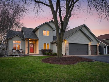 1350 Wintergreen Lane, Victoria, MN 55386