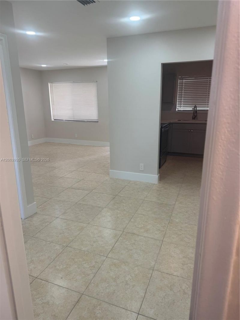 6901 Pembroke Rd, Unit 1, Pembroke Pines, FL 33023 Photo