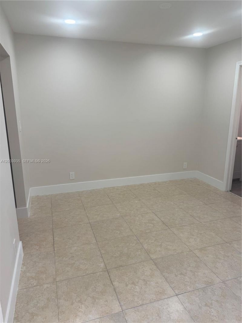 6901 Pembroke Rd, Unit 1, Pembroke Pines, FL 33023 Photo