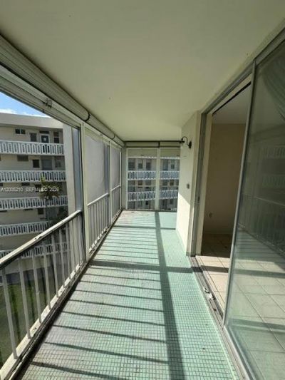 2861 Leonard Dr, Unit F514, Aventura, FL 33160 Photo