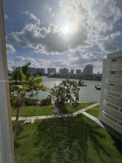 2861 Leonard Dr, Unit F514, Aventura, FL 33160 Photo