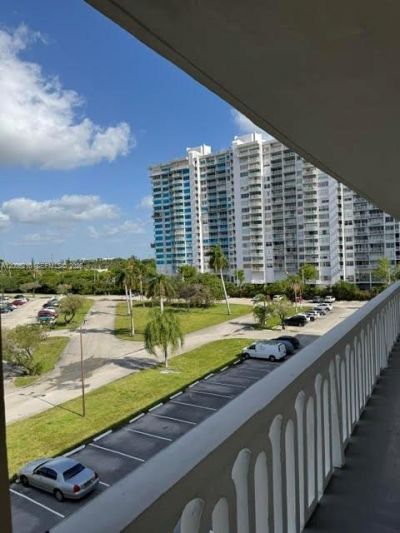 2861 Leonard Dr, Unit F514, Aventura, FL 33160 Photo