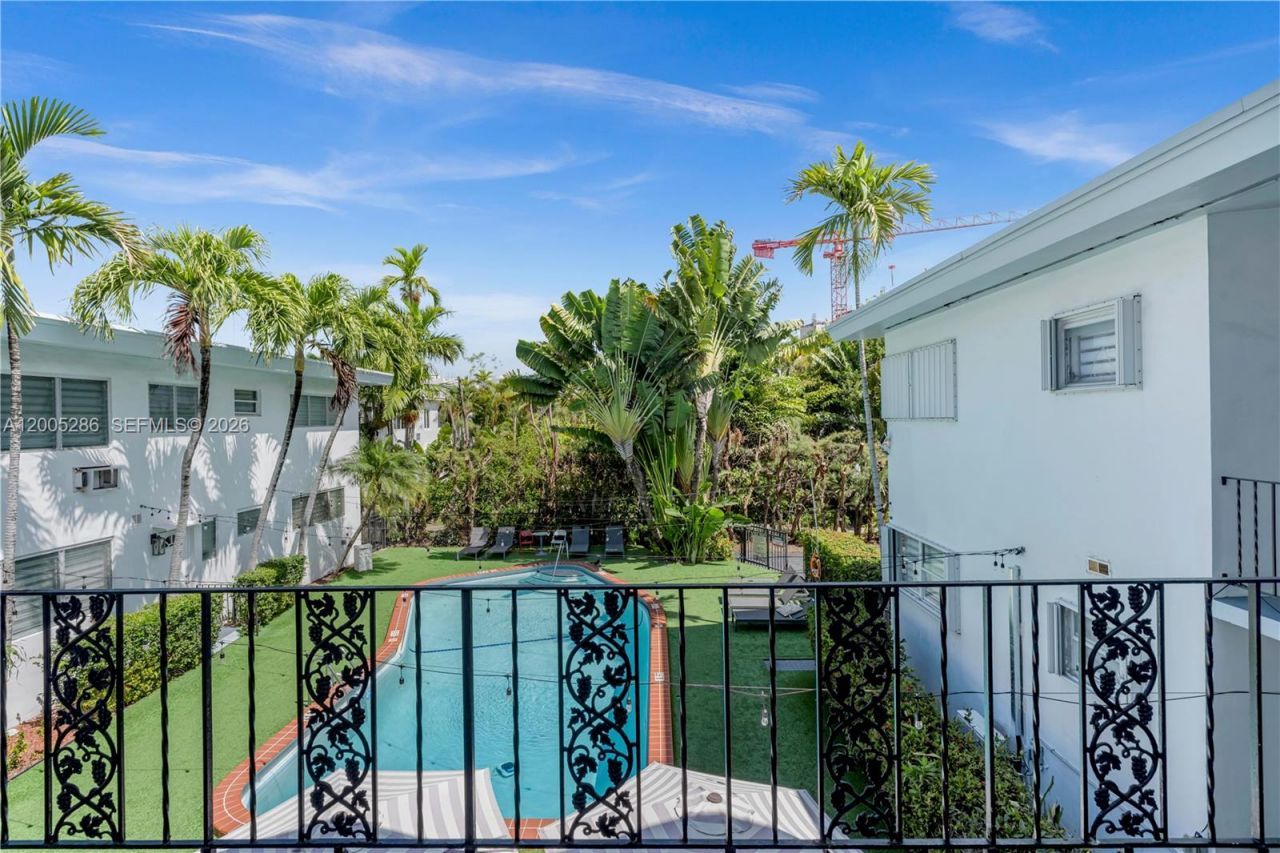 10006 E Bay Harbor Dr, Unit 15, Bay Harbor Islands, FL 33154 Photo